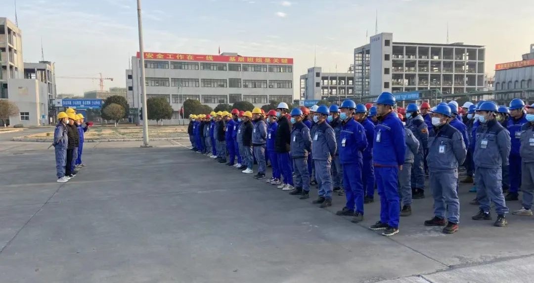 勵(lì)精圖治 雕琢前行！
